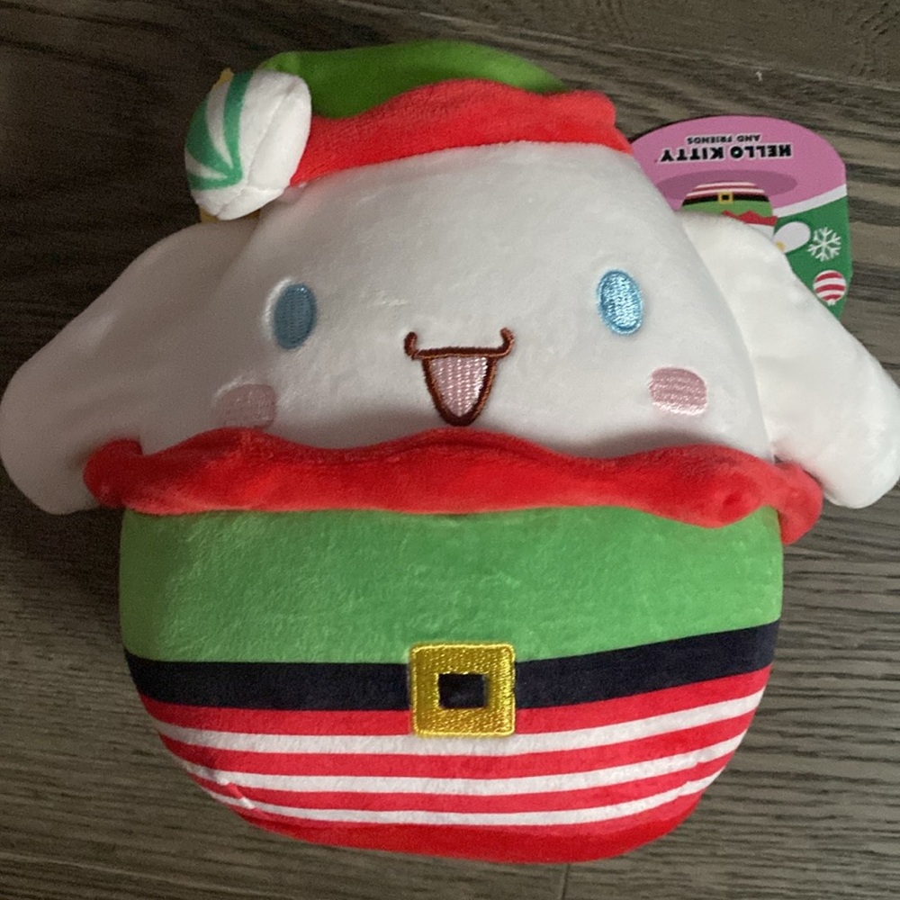 Squishmallow Cinnamonroll